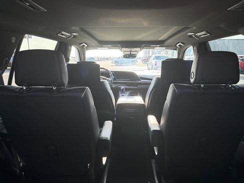 Used 2023 Cadillac Escalade Sport w/ LPO, ONYX Package image 19