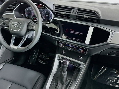 New 2025 Audi Q3 2.0T Premium Plus image 6