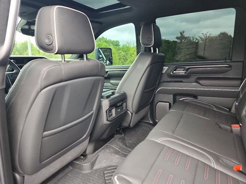 Used 2025 GMC Sierra 2500 AT4X w/ AT4X AEV Edition AWD/4WD image 16