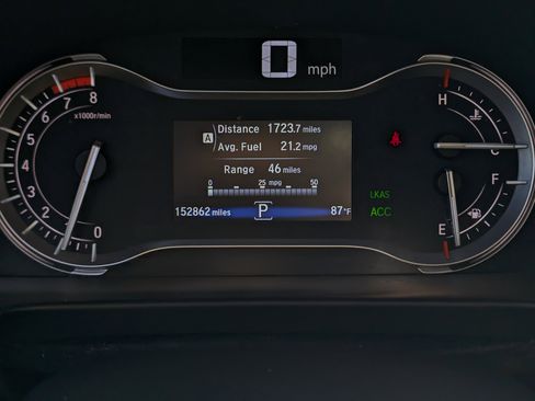 Used 2016 Honda Pilot Touring image 13