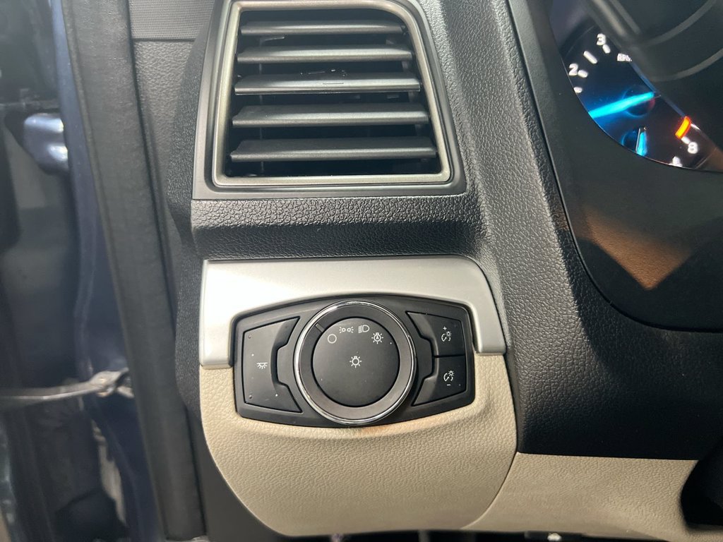 Used 2019 Ford Explorer FWD image 18