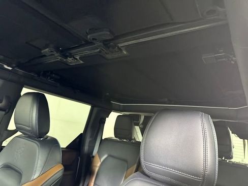 Used 2023 Ford Bronco Outer Banks image 11
