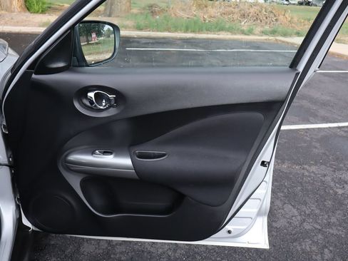 Used 2016 Nissan Juke S AWD/4WD image 26