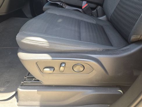 Used 2023 Chevrolet Silverado 1500 Custom AWD/4WD image 26