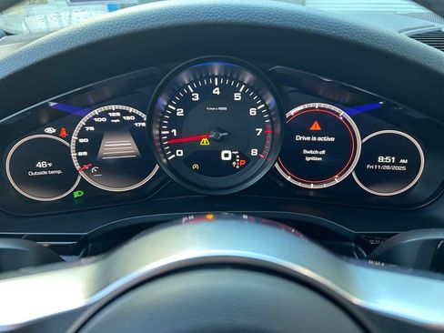 Used 2019 Porsche Cayenne image 17