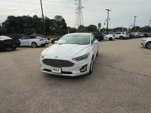 Used 2019 Ford Fusion Energi Titanium FWD image 3