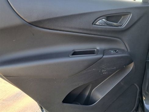 Used 2020 Chevrolet Equinox LT image 10