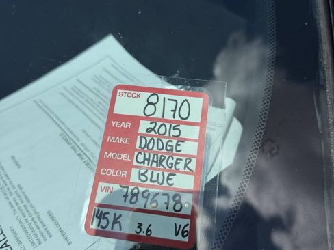 Used 2015 Dodge Charger SXT RWD image 23
