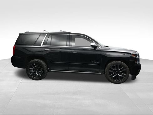 Used 2019 Chevrolet Tahoe Premier AWD/4WD image 6