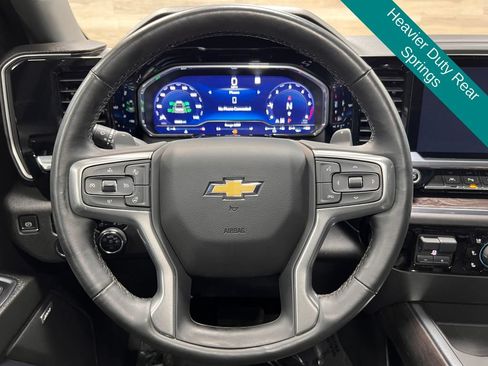 Used 2023 Chevrolet Silverado 1500 LTZ w/ Technology Package AWD/4WD image 10