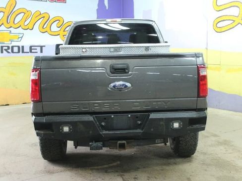 Used 2015 Ford F250 XLT image 7