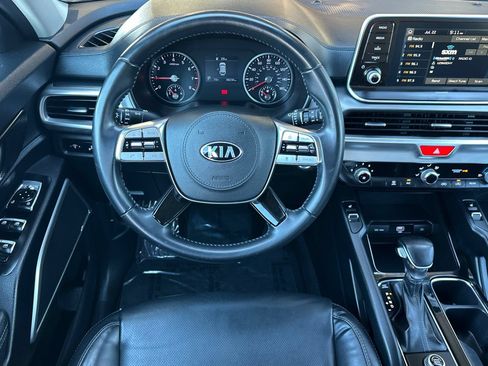 Used 2020 Kia Telluride S FWD image 13