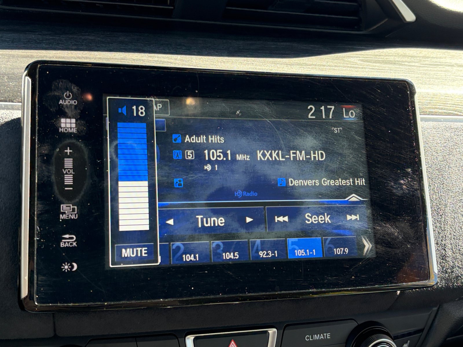 Used 2018 Honda Clarity Touring image 24