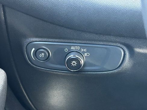 Used 2022 Chevrolet Equinox LT image 20