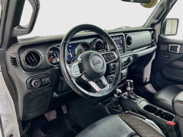 Used 2020 Jeep Wrangler Unlimited Sahara AWD/4WD image 34