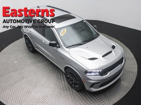 Used 2024 Dodge Durango R/T AWD/4WD image 3