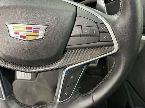 Used 2024 Cadillac XT5 Sportv w/ Technology Package AWD/4WD image 25