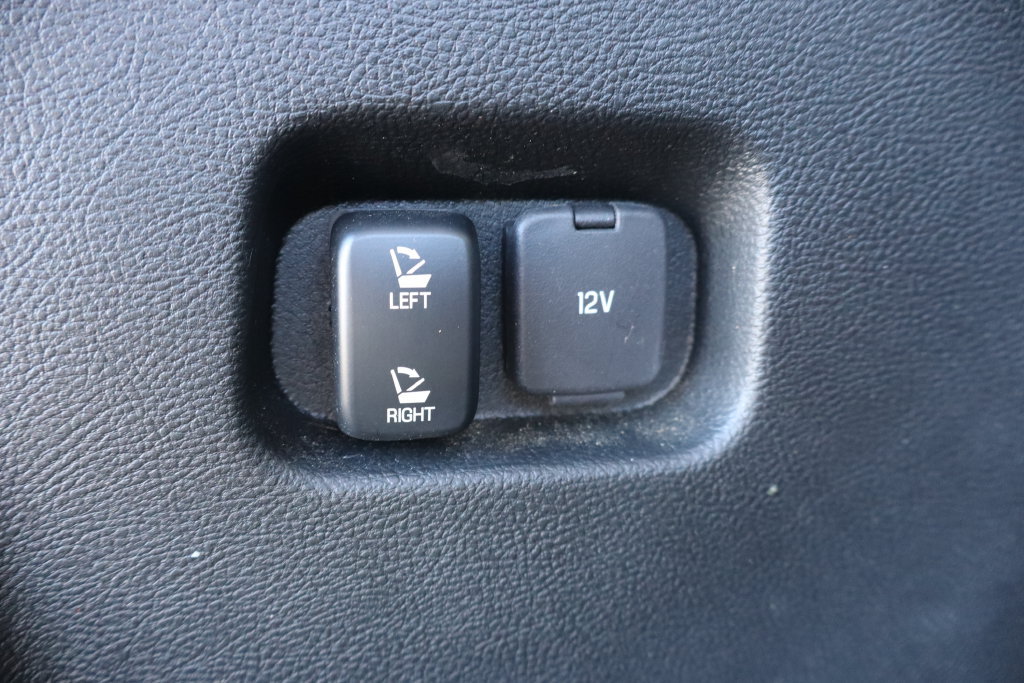 Used 2023 Ford Edge Titanium AWD/4WD image 29