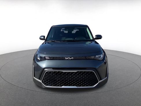 Used 2025 Kia Soul LX w/ LX Technology Package image 4