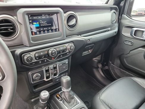 Used 2023 Jeep Gladiator Sport AWD/4WD image 20