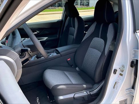 New 2026 Nissan Sentra SV FWD image 9