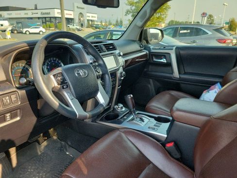 Used 2019 Toyota 4Runner Limited AWD/4WD image 10