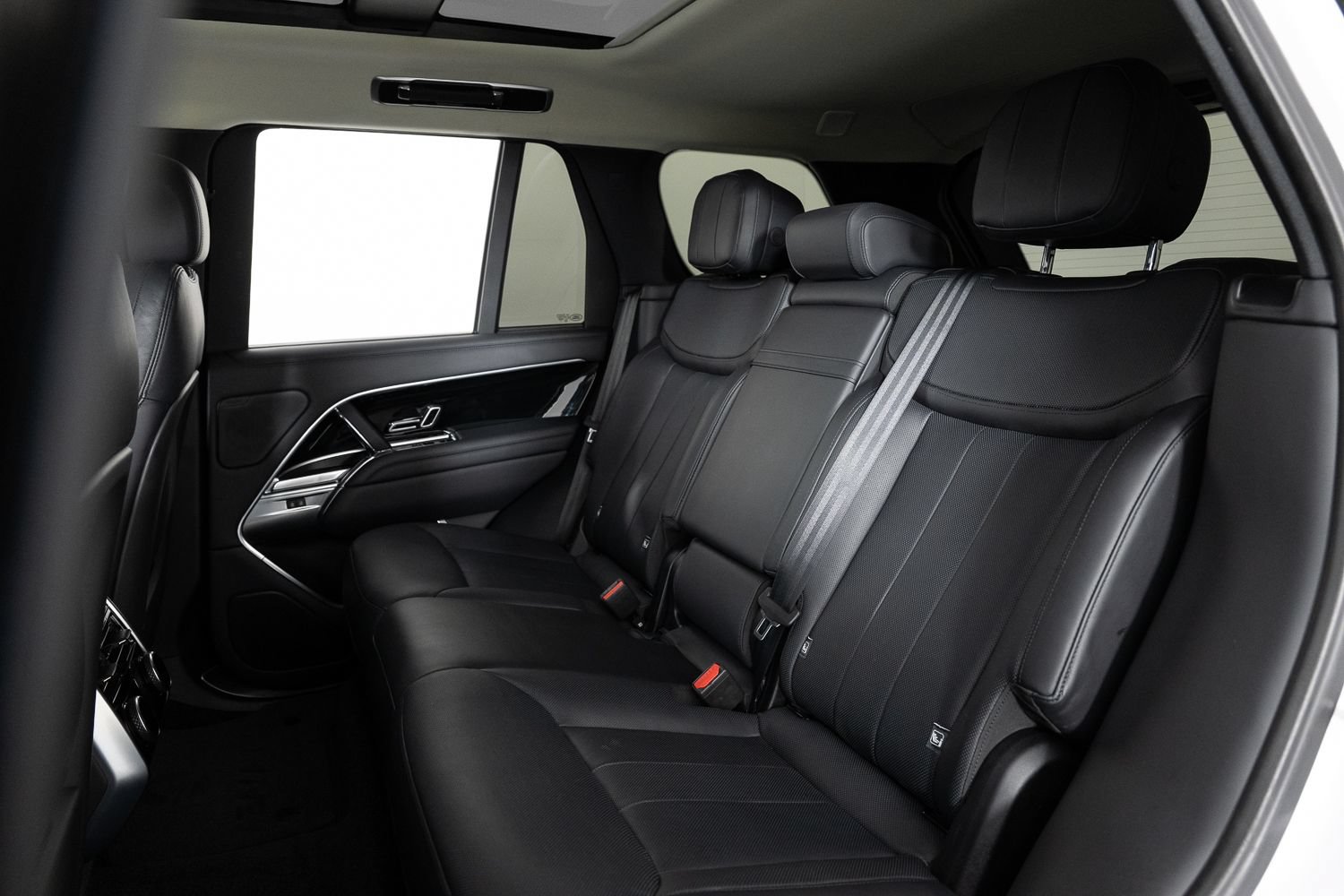 Used 2022 Land Rover Range Rover SE AWD/4WD image 17