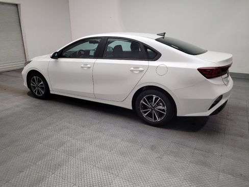 Used 2023 Kia Forte LXS FWD image 3