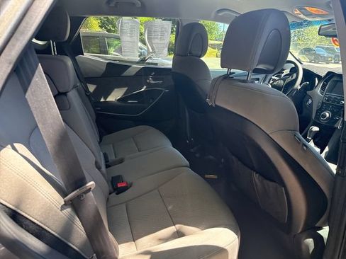 Used 2018 Hyundai Santa Fe Sport w/ 2.4L Value Package 02 FWD image 10
