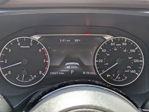 Certified 2023 Nissan Rogue SV FWD image 3