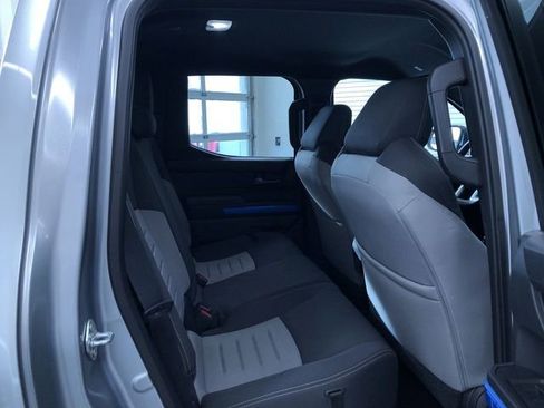 Certified 2025 Toyota Tacoma TRD Off-Road image 16