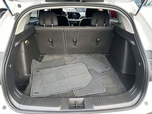 Certified 2024 Chevrolet Trax LS w/ Driver Confidence Package image 9