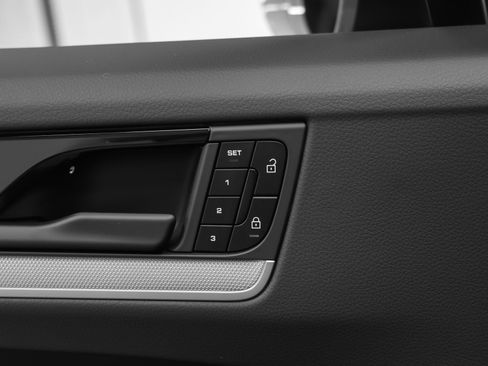 New 2026 Porsche Cayenne Coupe image 28