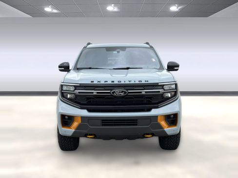 Used 2025 Ford Expedition Tremor AWD/4WD image 6