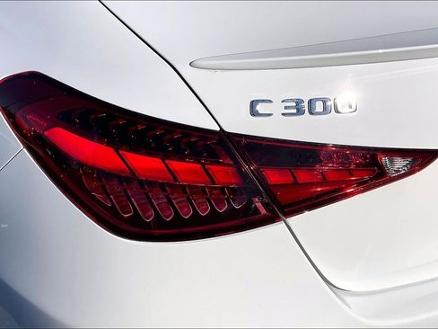 Used 2022 Mercedes-Benz C 300 Sedan image 23