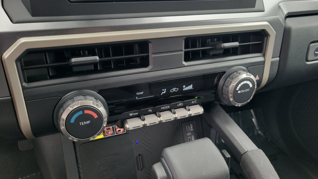 Used 2026 Toyota Tacoma SR5 RWD image 18