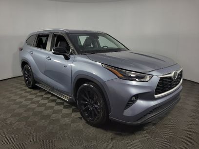 Used 2024 Toyota Highlander XLE