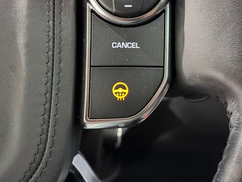 Used 2017 Land Rover Range Rover Supercharged AWD/4WD image 32