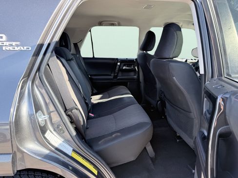 Used 2022 Toyota 4Runner TRD Off-Road image 46