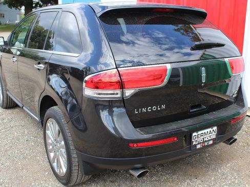 Used 2014 Lincoln MKX AWD w/ Equipment Group 102A image 9
