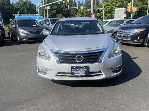 Used 2015 Nissan Altima 2.5 SV FWD image 3