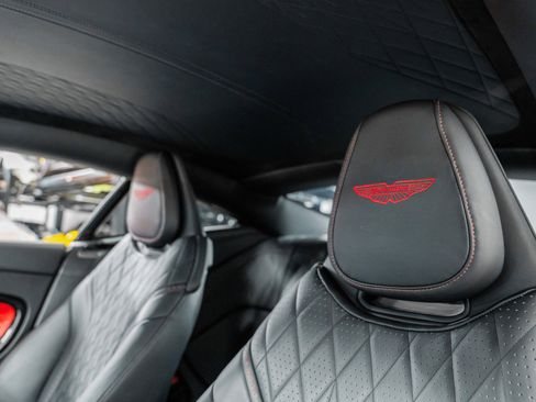 Used 2024 Aston Martin DB12 Coupe image 16