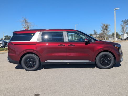 New 2026 Kia Carnival image 4