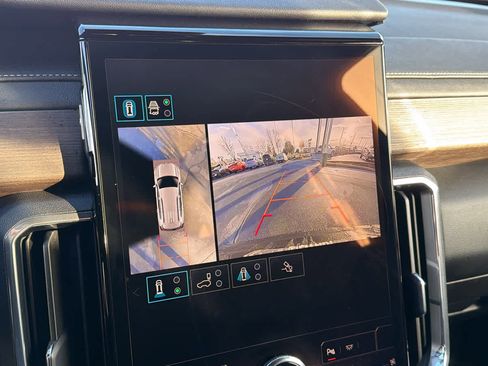 Certified 2024 GMC Acadia Denali w/ Super Cruise Package image 16