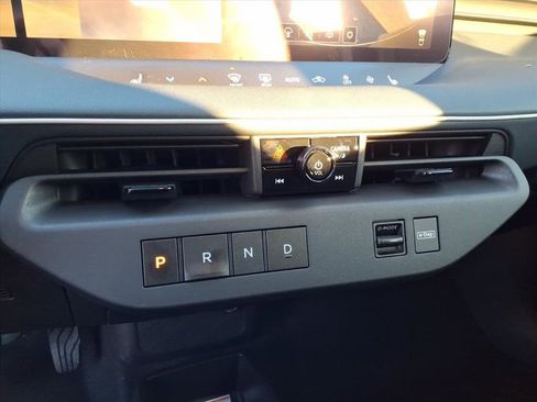 New 2026 Nissan Leaf Platinum+ image 12