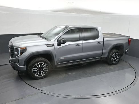 Used 2024 GMC Sierra 1500 AT4 w/ Technology Package AWD/4WD image 47