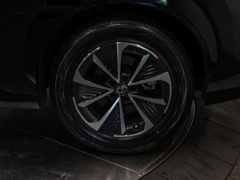 Used 2025 Lexus RZ 300e w/ Accessory Package (2T) FWD image 10