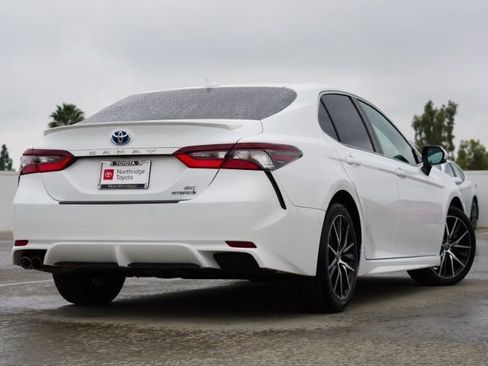 Certified 2023 Toyota Camry SE w/ Cold Weather Package image 6