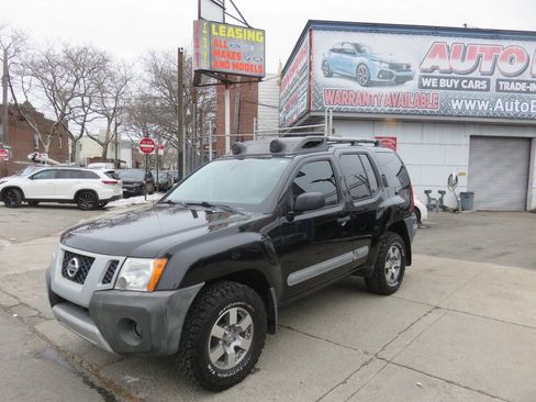 Used 2012 Nissan Xterra PRO-4X w/ Pro-4x Leather Pkg image 2