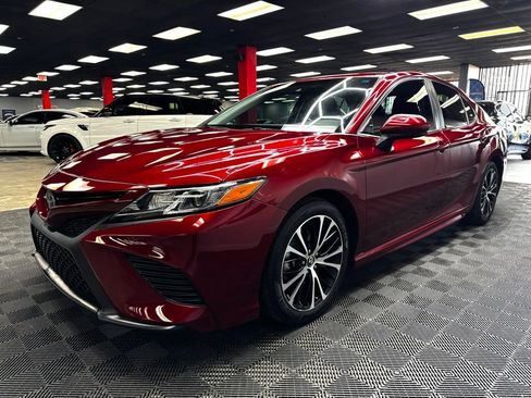 Used 2018 Toyota Camry SE w/ Protection Package (Q2) image 7